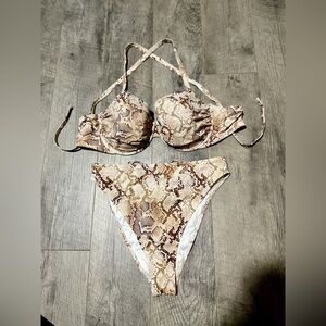Tan Snakeskin Print Bikini Set 👙 SZ L, 38D